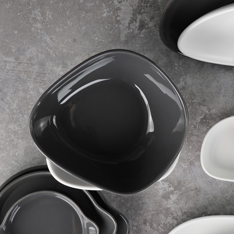 Bol pătrat modern din ceramică irregular - 6,75 inch