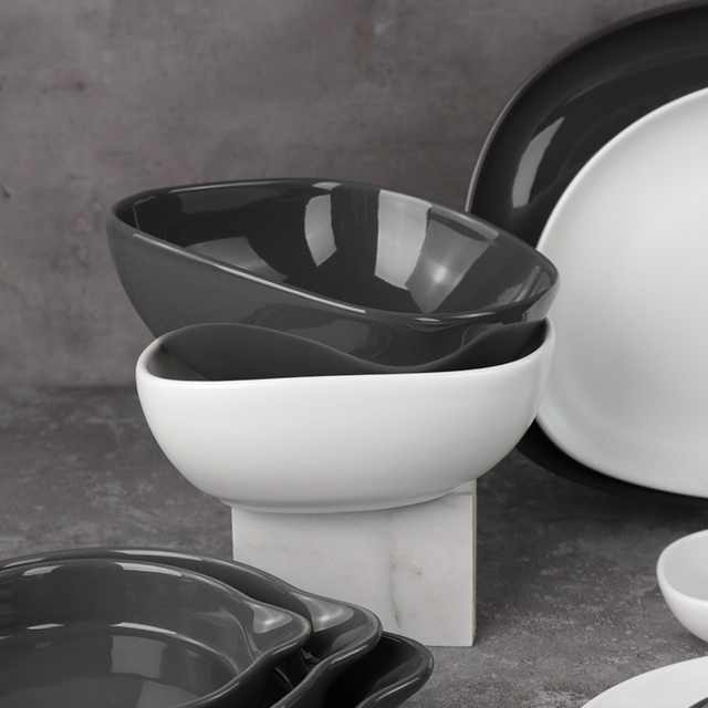 Bol pătrat modern din ceramică irregular - 6,75 inch