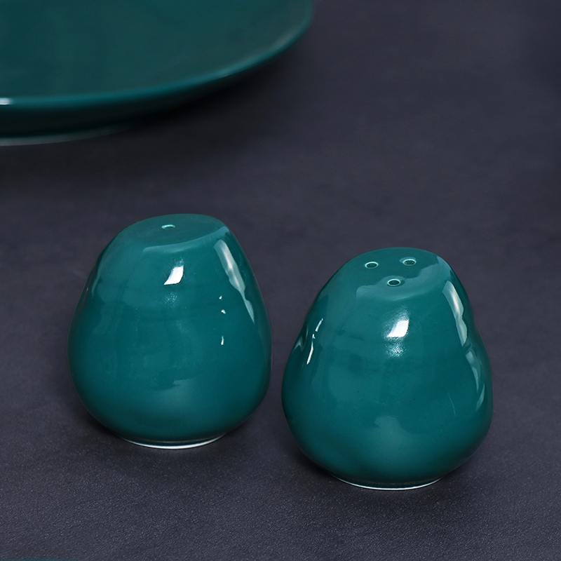 Agitator de sare din ceramică verde pentru restaurante