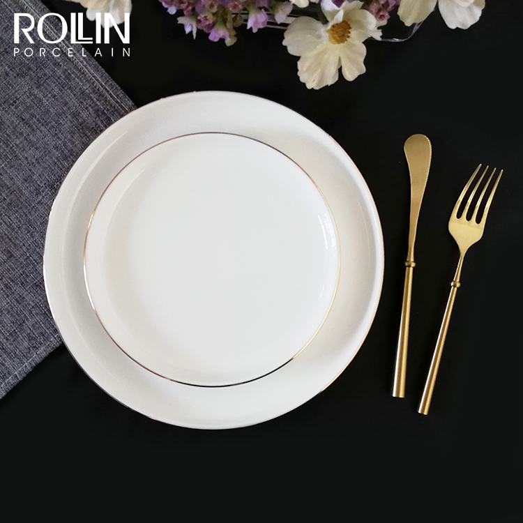 Hotel Dinner Ware Vesălă de masă din ceramică cu pictură cu aur din porțelan cu autocolante farfurie