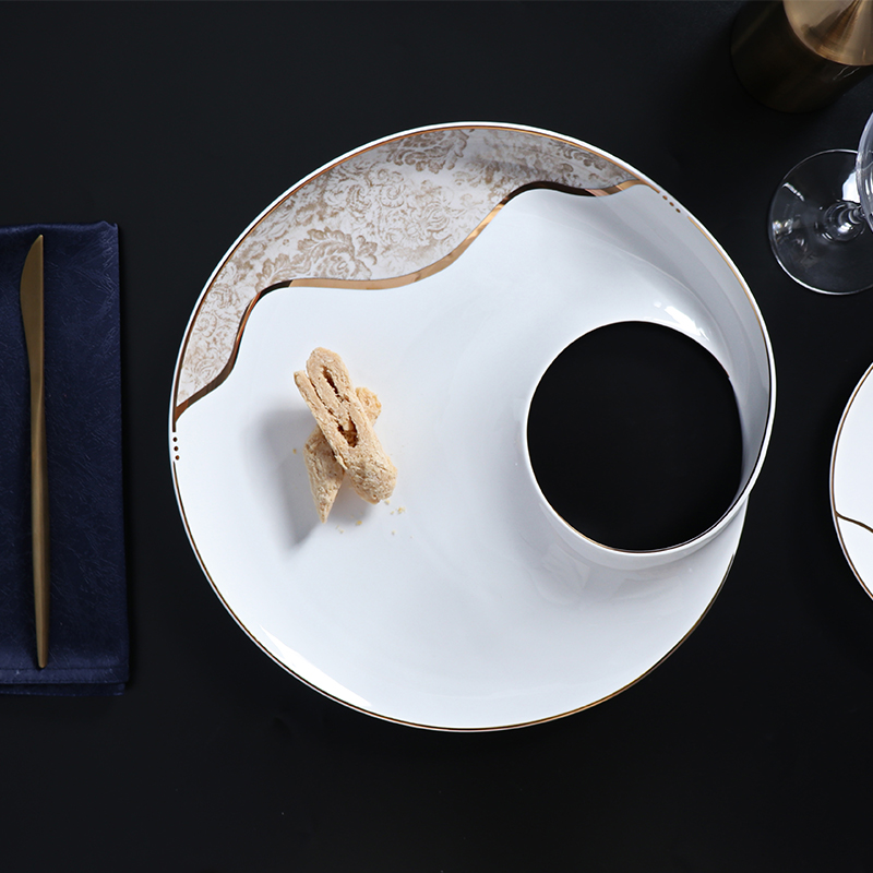 Farfurii de masă cu margine de aur Set farfurii din porcelană pentru sala de bal luxoasă