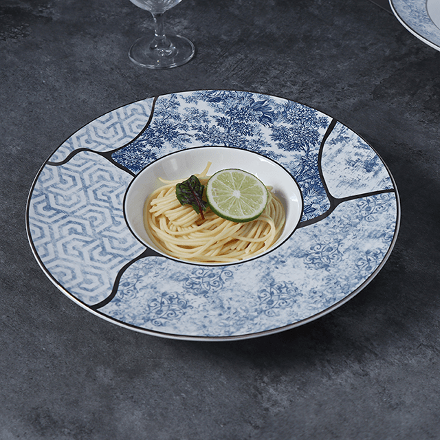 Furnizor de set de cină Blue and White Bone China