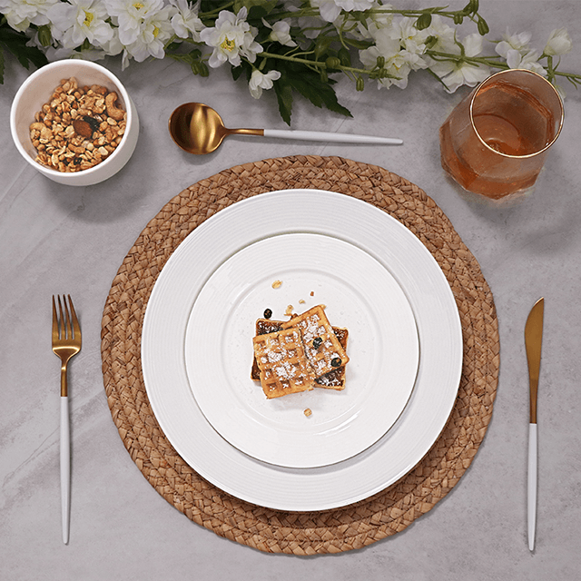 Set de farfurii din porțelan alb Vase din ceramică