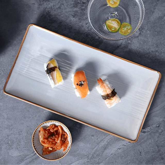 Farfurie albastra din portelan