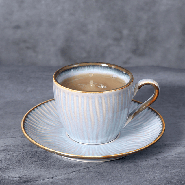 Farfurie albastra din portelan